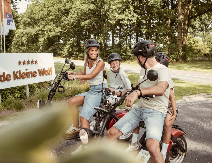 Camping-de-kleine-wolf-faciliteit-e-choppers-gezin-entree.jpg