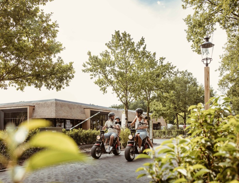 Camping-de-kleine-wolf-faciliteit-e-choppers-gezin-oprijlaan-2.jpg