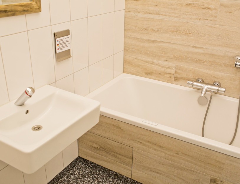 Sanitair - Specht bad en wastafel bovenaf (large).jpg