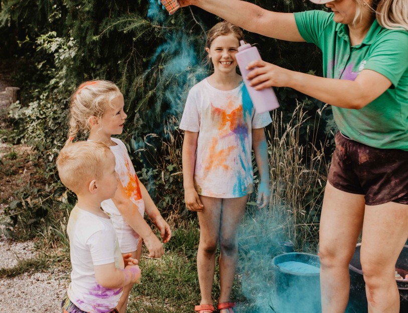 Camping-de-kleine-wolf-faciliteit-animatie-colorrun-1.jpg