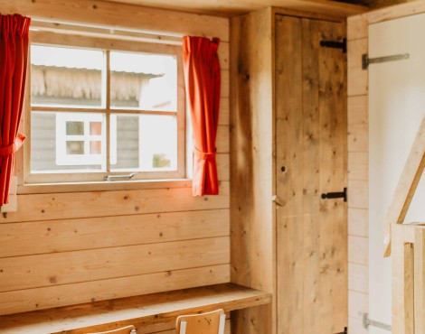 Camping-De-Kleine-Wolf-Accommodatie-Hooiberg-kinderhoekje-2.jpg