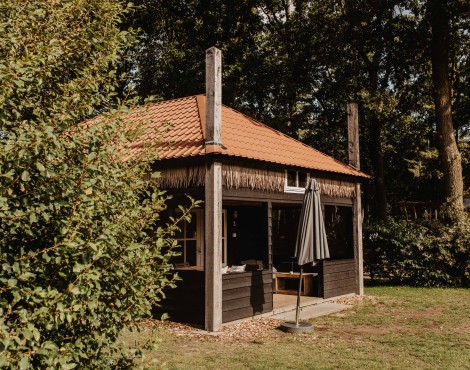 Camping-de-kleine-wolf-accommodatie-hooiberg-close-up-3.jpg