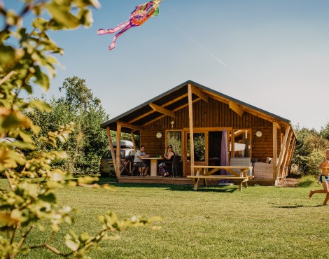 Oehoelodge - vliegerbeetje.jpg