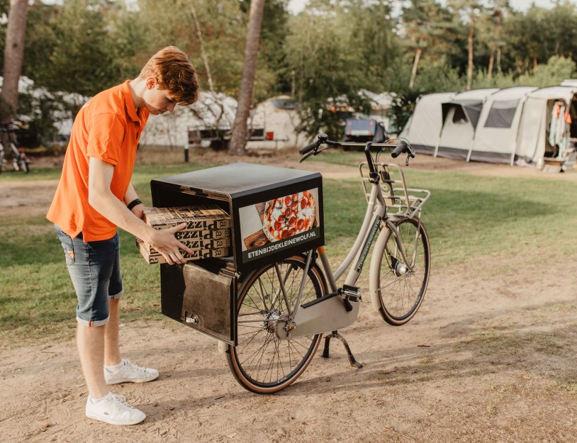 Camping-de-kleine-wolf-faciliteit-horeca-bezorging-pizza.jpg