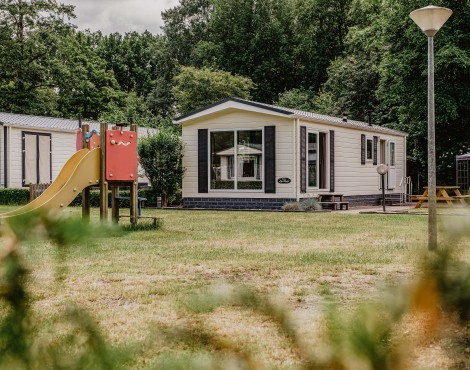 Camping-De-Kleine-Wolf-Accommodatie-Chalet-De-Berkenhoek-16beetje.jpg
