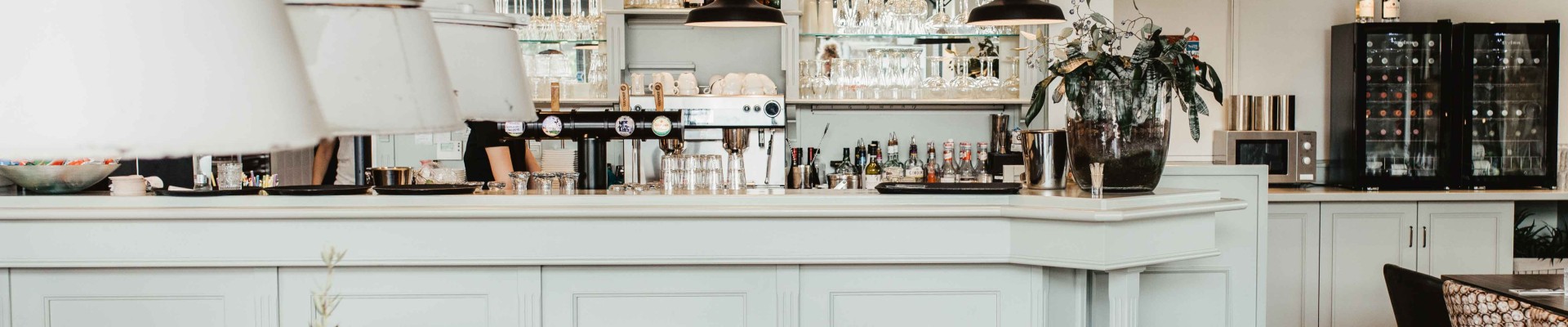 Camping-de-kleine-wolf-faciliteit-horeca-bar.jpg
