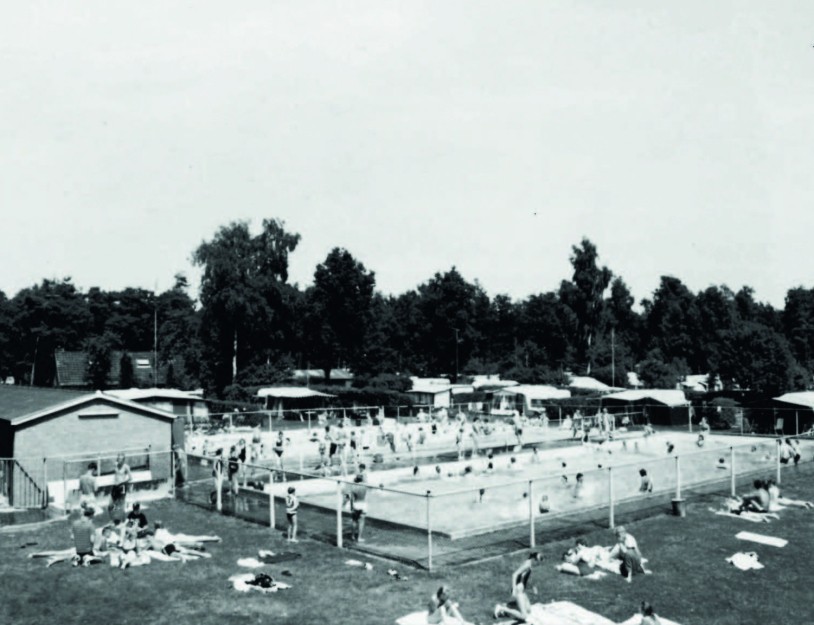 Vroeger Zwembad - De Kleine Wolf