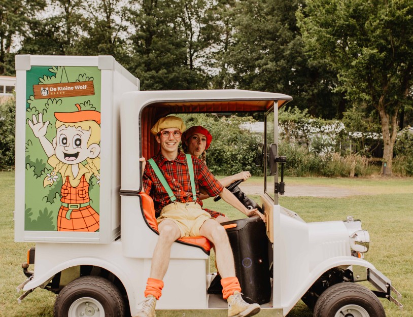 Camping-de-kleine-wolf-animatie-optocht-bob-en-babet-3.jpg
