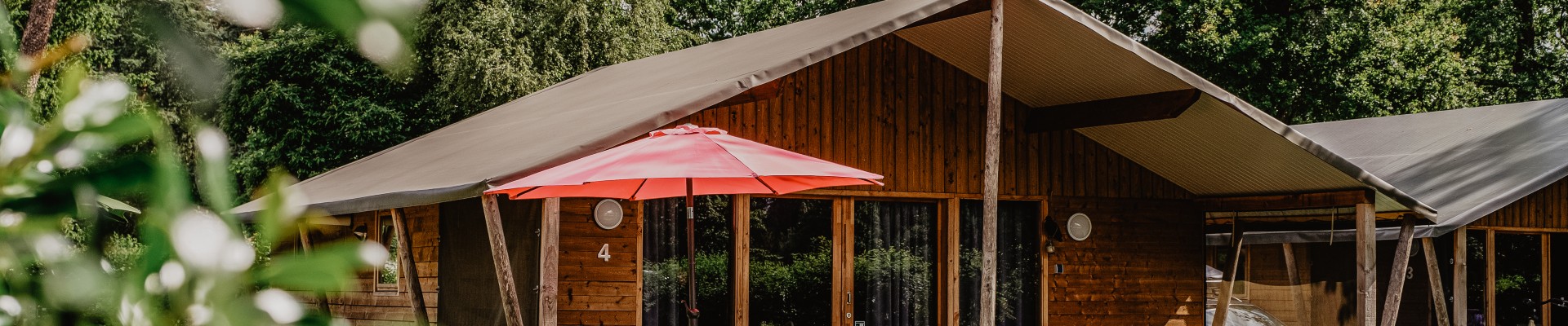 Camping-De-Kleine-Wolf-Accommodatie-Zwaluwlodgebeetje.jpg