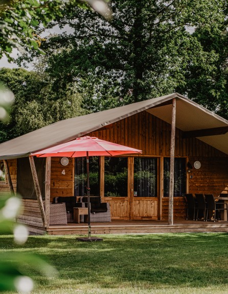 Camping-De-Kleine-Wolf-Accommodatie-Zwaluwlodgebeetje.jpg
